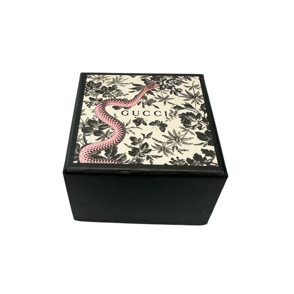 Gucci Enamel Cross Motif Hoop Earrings with Pouch, Box & Booklet - Picture 9 of 11